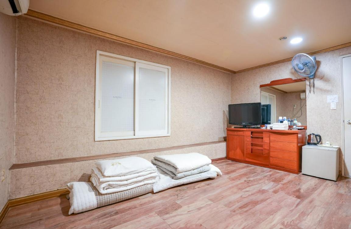 K Motel Daeyeon ปูซาน ภายนอก รูปภาพ